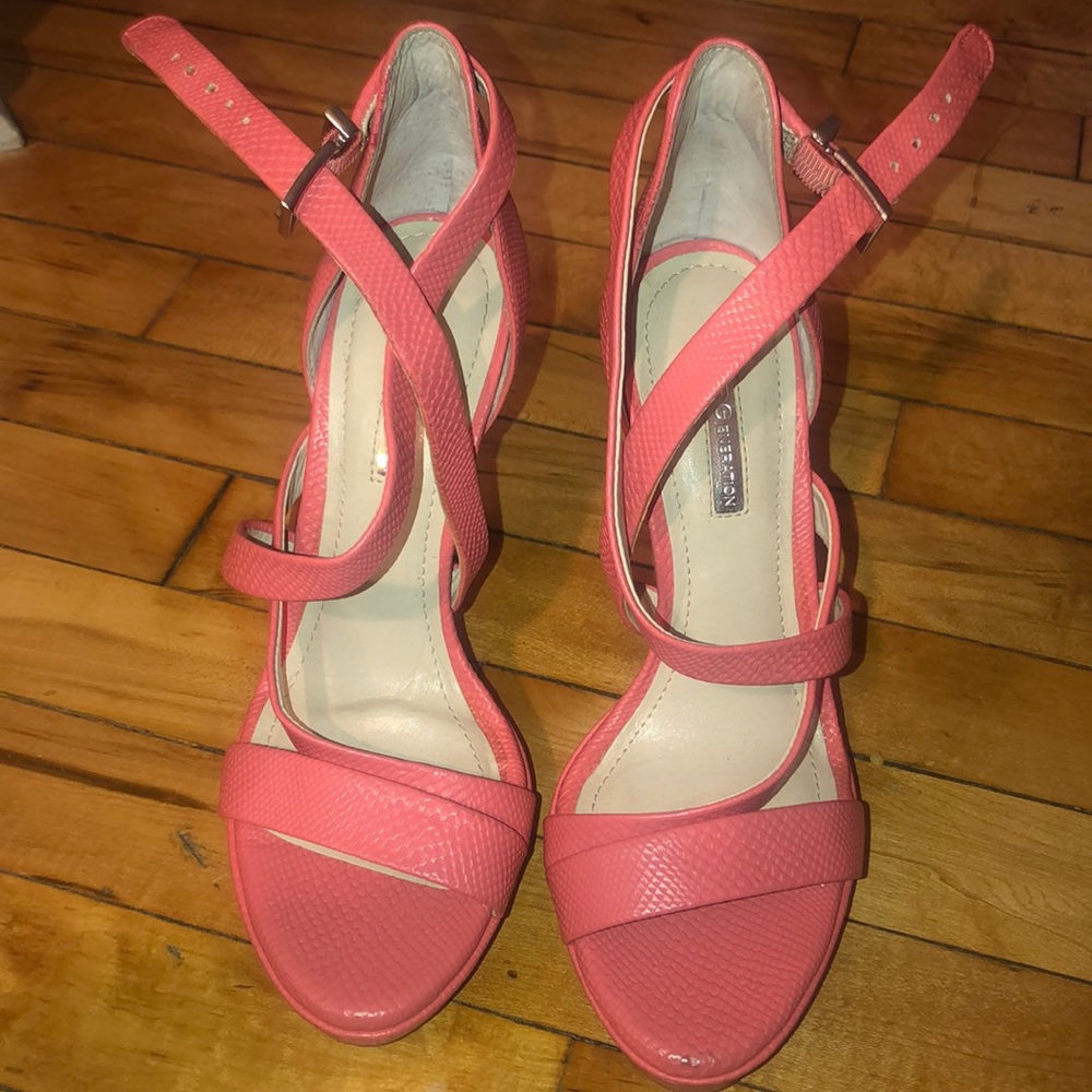 BCBG strappy pumps